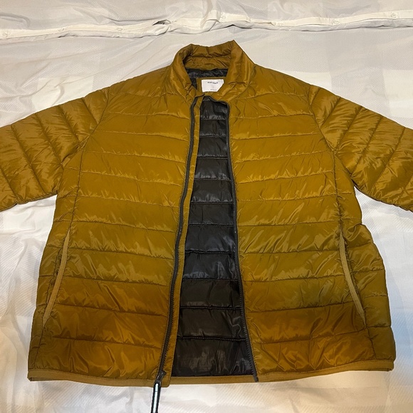 Old Navy - Water-Resistant Narrow-Channel Puffer Jacket for Men - Picture 1 of 7
